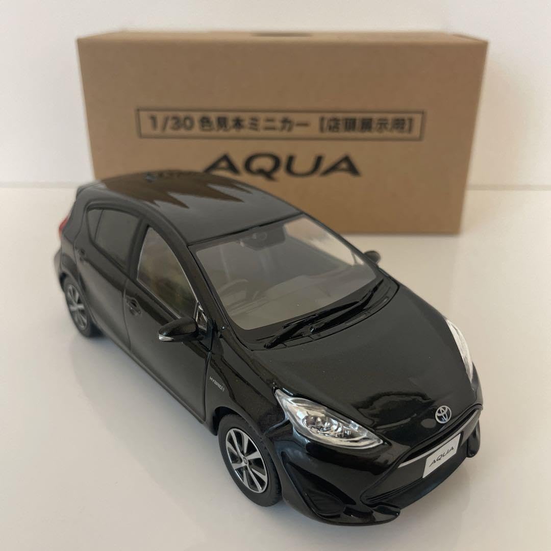 Amazon | トヨタ アクア ミニカー カラーサンプル ブラック 黒
