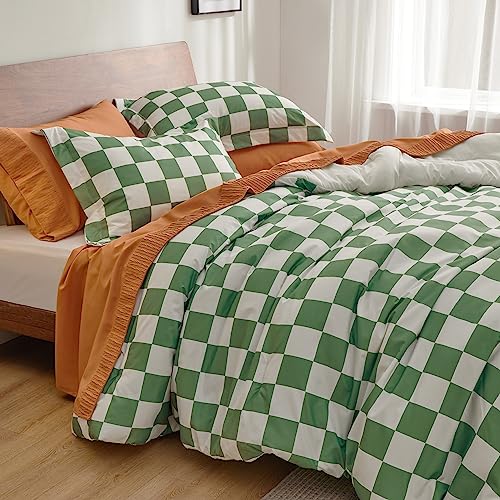 Image of Bedsure Comforter Set Queen Size - Checkered Bedding Comforter Set for Boys, 3 Pieces, 1 Soft Green Comforter and 2 Pillow Shams