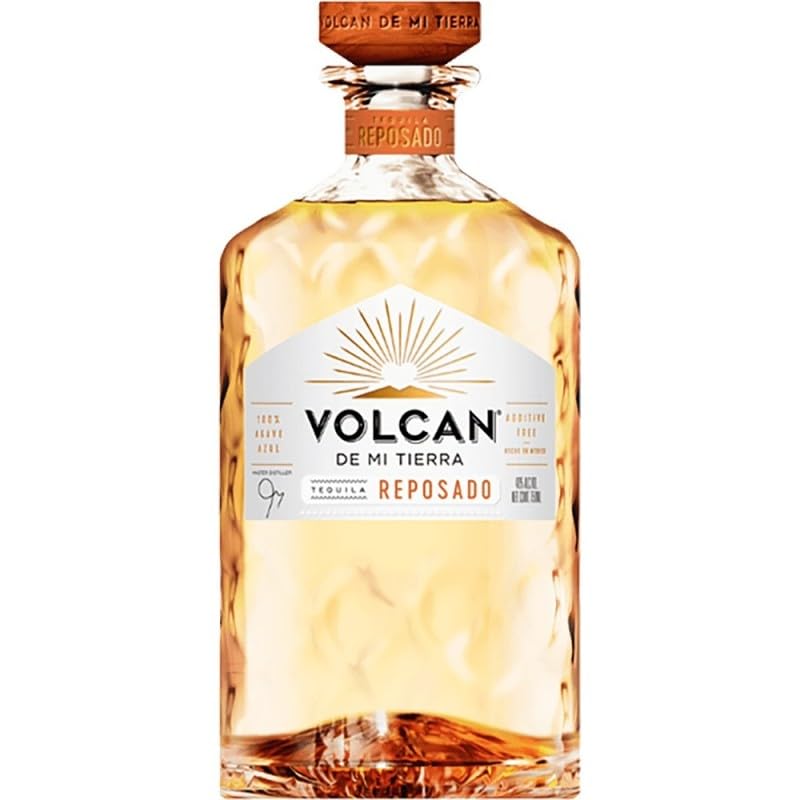 Tequila Volcán Reposado 40% Vol – Tequila añejado con sabor equilibrado y notas suaves, ideal para paladares exigentes y cócteles sofisticados