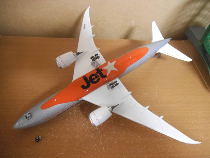 Jetstar B787 航空機モデル 1:100 MODEL BOEING B787 JETSTAR – AviationShop.pl