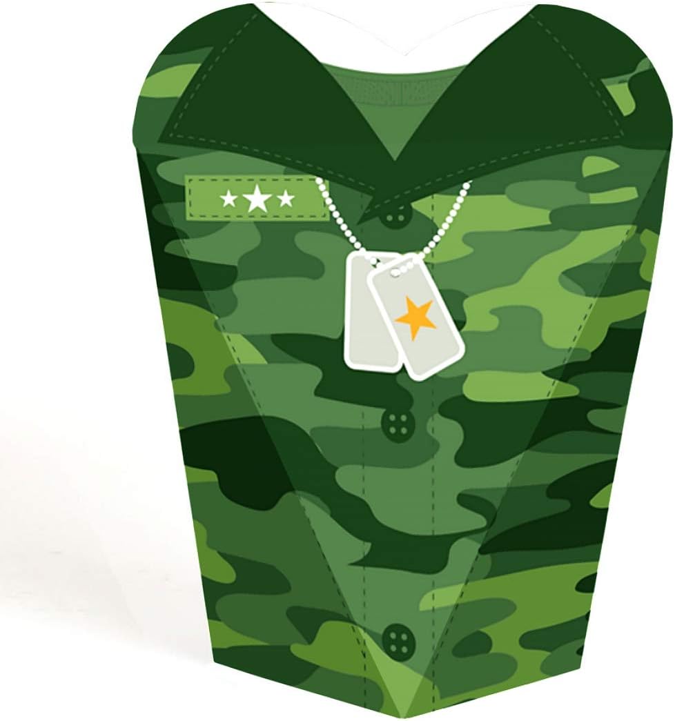 Big Dot of Happiness Camo Hero - Army Military Camouflage Party Favors - Gift Heart Shaped Favor Boxes for Women and Kids - Set of 12