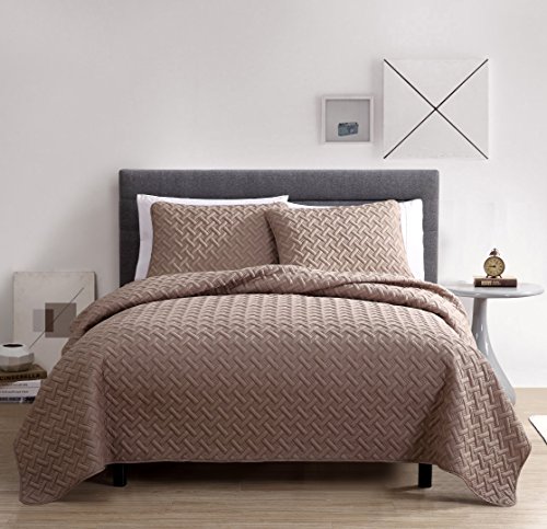 VCNY Home Nina Collection Quilt Set-Ultra-Soft Reversible Coverlet Bedding-Lightweight, Cool, and Breathable Bedspread, Machine Washable, King, Taupe