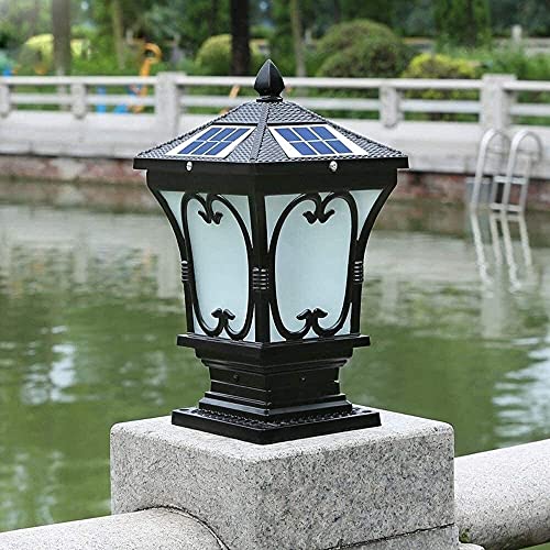 Lanterne Traditionnelle Victoria Solaire en Verre pour Éclairage Paysager
