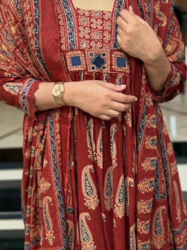 Image of Nermosa Women's Printed Anarkali Kurta Palazzo Set with Dupatta