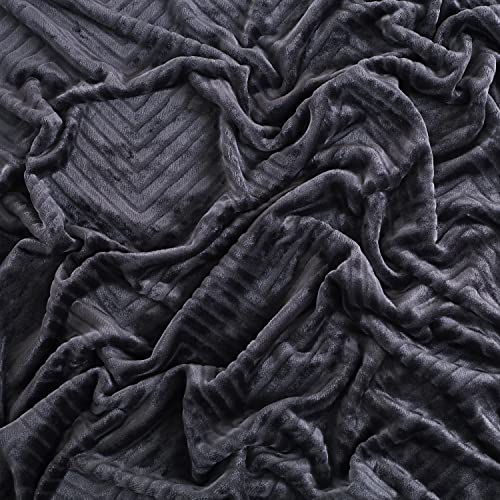 Image of Microfiber Amora Dyed Embossed Blanket (Single, 250x160, Eiffel Tower)