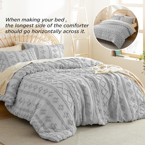 Bedsure Tufted Boho Comforter Set King Size - Light Grey Boho Bed Set, GentleSoft™ 3 Pieces Farmhouse Shabby Chic Embroidery Bedding, Gifts for Woman, Soft Jacquard King Comforter for All Seasons