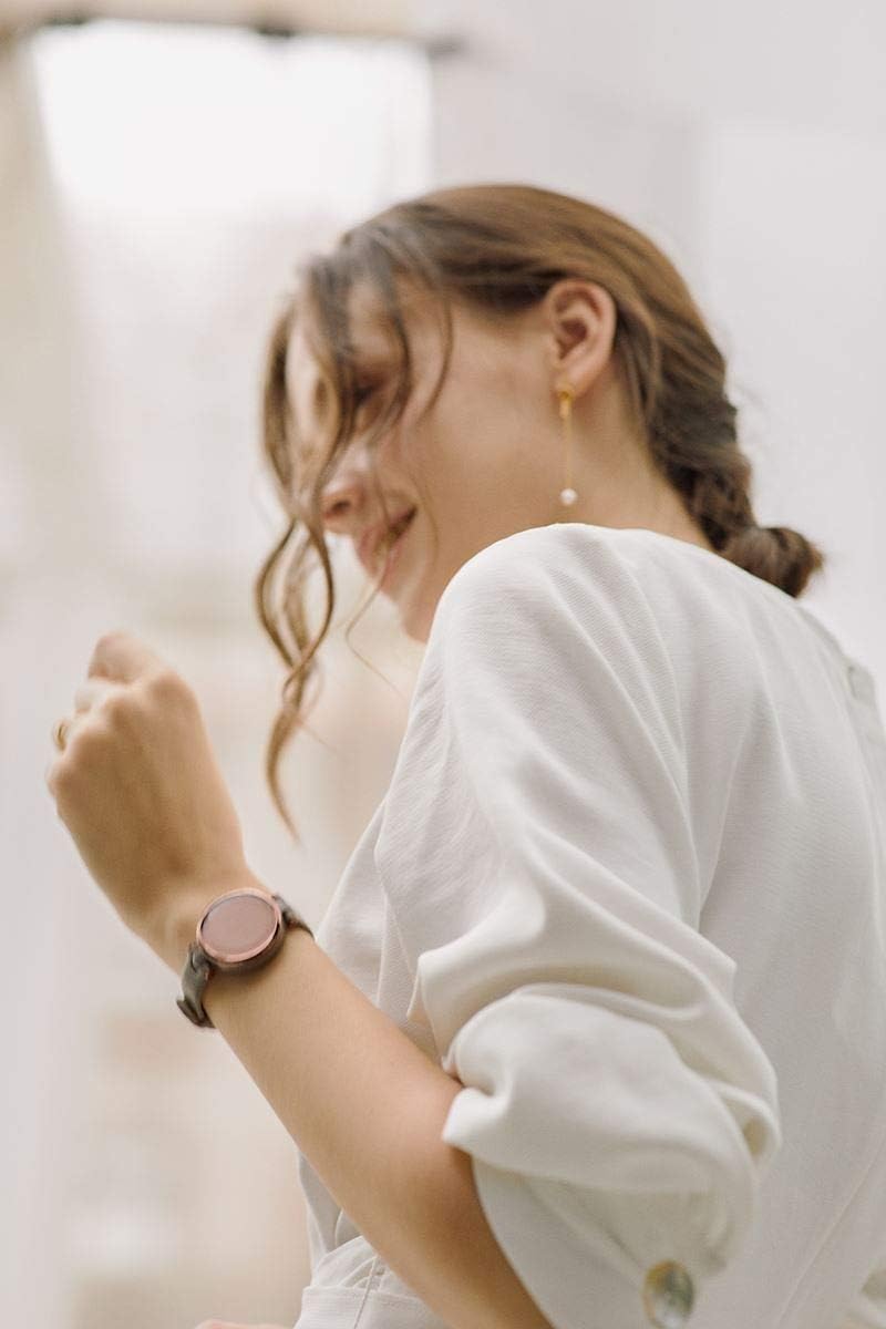 【Android/iOS対応】Garmin(ガーミン) Lily ファッショナブルスマートウォッチ [フル充電で5日間稼働/睡眠分析/ストレス値/BodyBattery/スマートフォンと接続で電話、メール、LINEを通知/生理・妊娠トラッキング]