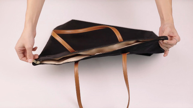 Bolso tote de nylon ligero y resistente al agua miniatura 6