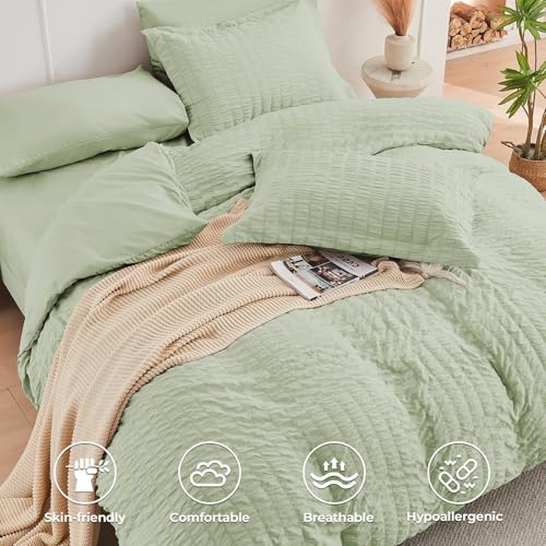Image of HYMOKEGE Light Green King Size Comforter Set Seersucker 7 Pieces, All Season Luxury Bed in a Bag for Bedroom, Bedding Set with Comforters, Sheets, Pillowcases & Shams