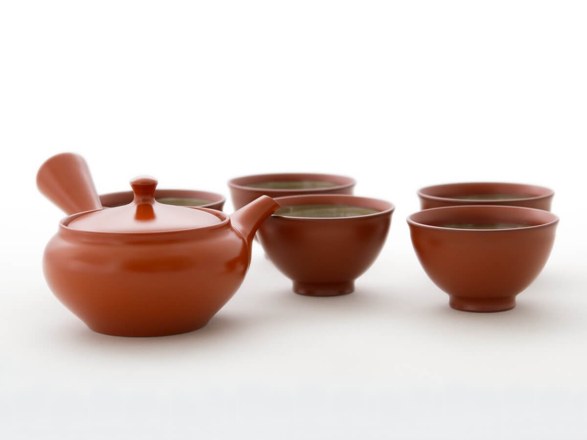 Original japanische Teekanne, Kyusu, mit 5 Becher: Shu Hiramaru. Integriertes Tee-Sieb aus Edelstahl. Echt japanisches Tee-Set aus natürlichem Tokoname-Ton in schöner Geschenk-Box