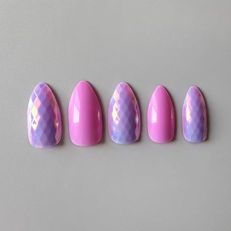 Amazon Co Jp 24枚 ファイン偽の爪のセット 魚スケールのきらめき効果 完成ネイルパッチ ネイルパッチ 女性diyネイルアート 取り外し可能なネイルステッカー ネイルステッカー アクセサリー ファッショナブルな釘 ネイルチップ かわいい Color 0055 E224