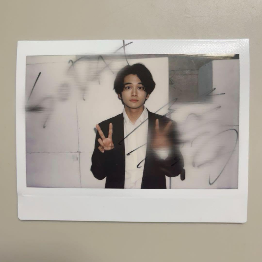Amazon.co.jp: DISH 北村匠海 サイン入り チェキ : おもちゃ