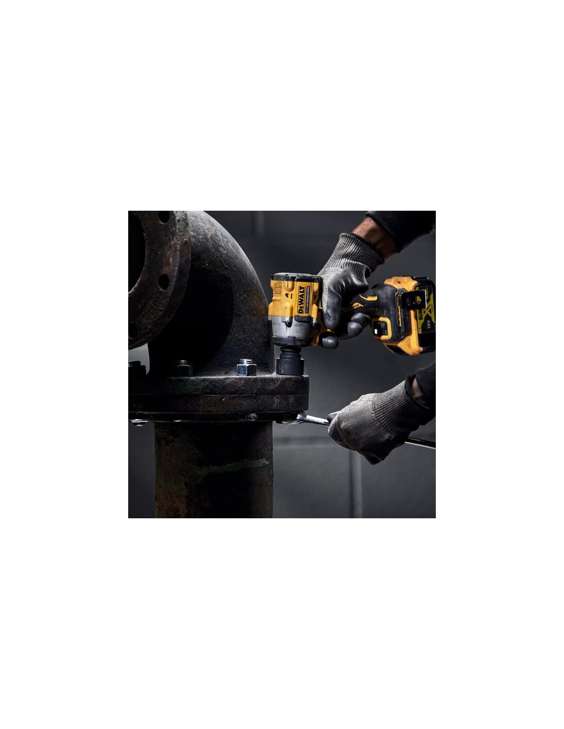 DeWalt Llave Impacto sin escobillas XR 18V 1/2" 406Nm con anillo de retención con 2 baterías Li-Ion 5Ah y maletín TSTAK, Multicolor