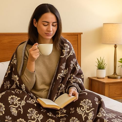 Image of LITO LINEN AND TOWEL 310 GSM Solapur Chaddar Single Size Cotton Reversible Blanket for All Season 60 inch x 90 inch (Dark Green, 60 inchx90 inch)