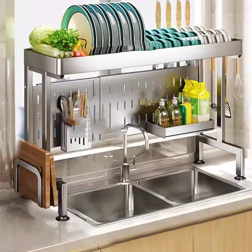 シンクの排水口の上に吊り下げバスケットが付いた調節可能な大型食器ラック。省スペースのキッチン。効率的な乾燥のための耐久性と機能性に優