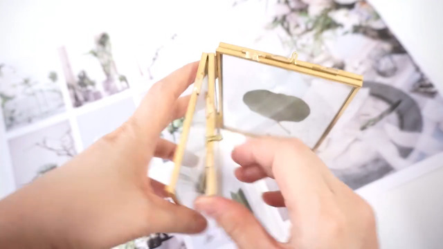 Amazon.com - Rikyo 4x4 Double Folding Photo Frame with Real Glass