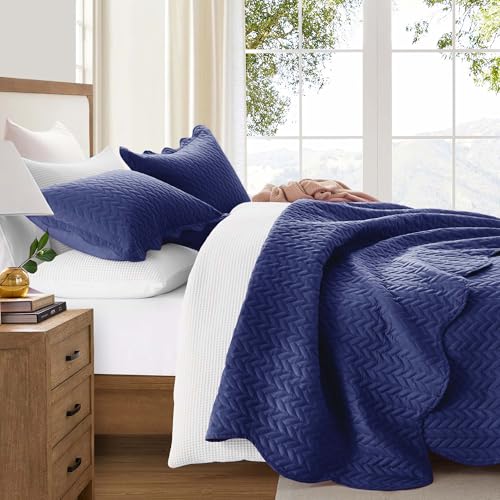 IR Imperial Rooms Queen Quilt Bedding Set Size (90" x 96") + 2 Pillow Shams (20" x 26"+ 2") - 3 Pcs All Season Lightweight Reversible Microfiber Coverlet Embossed Quilt Bedspread (Navy)