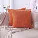 Produktbild Artscope 2er-Set Dekorativ Kissenbezüge 45 x 45 cm Kordsamt Reine Farbe Kissenbezug Weicher Plüsch Kissenhülle Set Kissen Fall für Sofa Auto Schlafzimmer Zuhause Zierkissenbezüge (Orange)