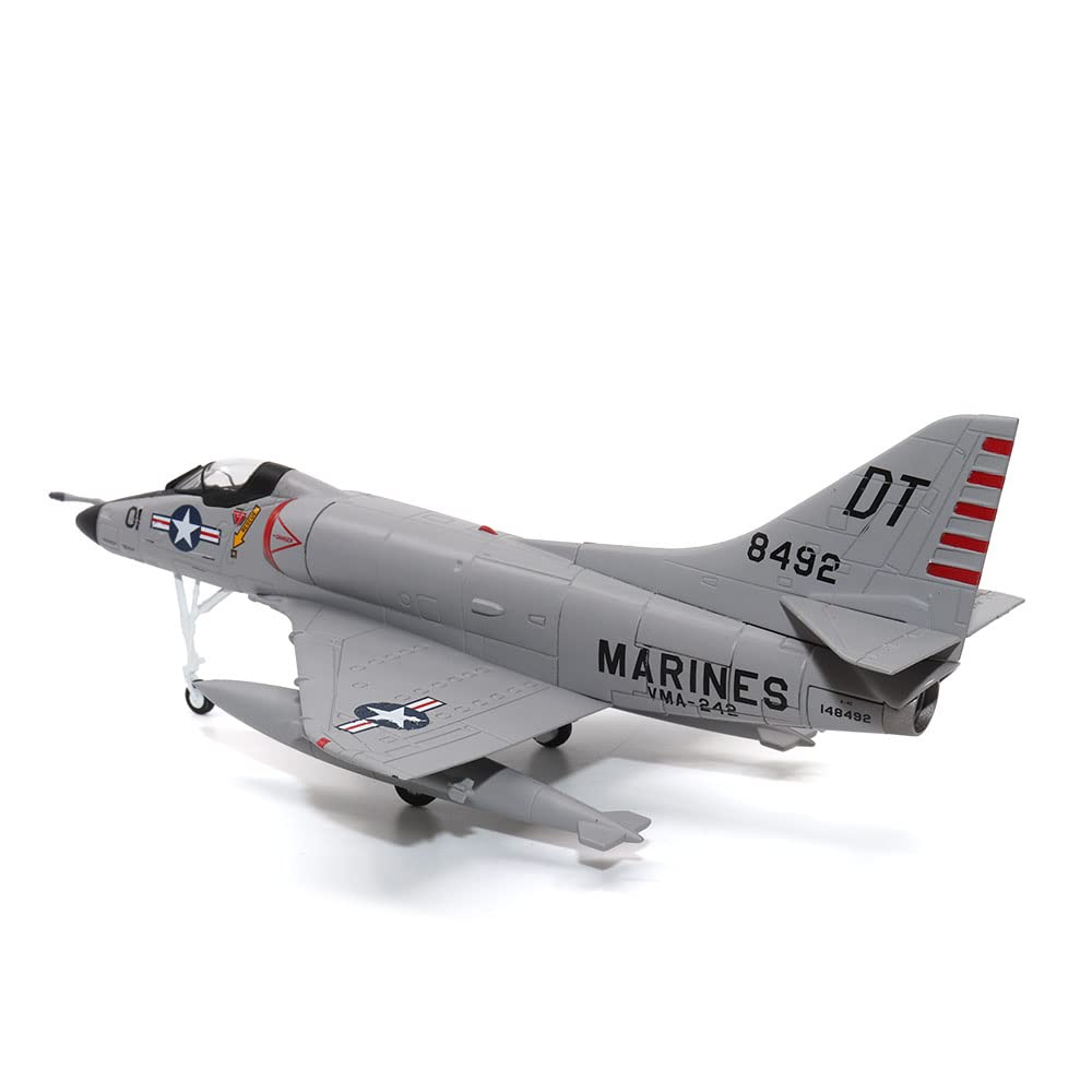 Amazon.com: Motor city classics 1:72 Scale Military Diecast