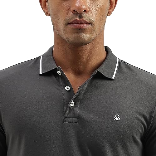 Image of UNITED COLORS OF BENETTON Men's Solid Regular Fit T-Shirt
