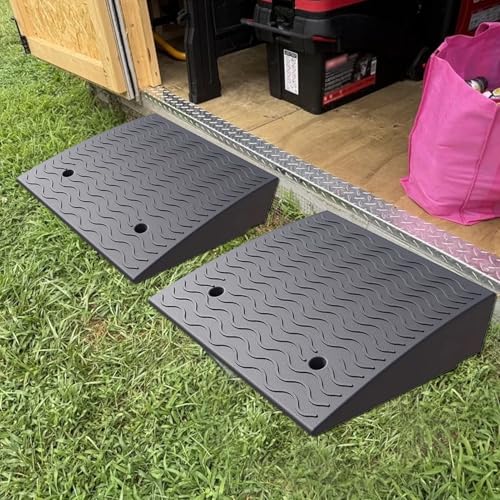 Rampa de caucho para bordillo con altura de 5.9 pulgadas, capacidad de carga pesada de 6800 lbs/3 toneladas, portátil para cobertizo, garaje, vehículos, motocicletas, sillas de ruedas y cortadoras de césped miniatura 3