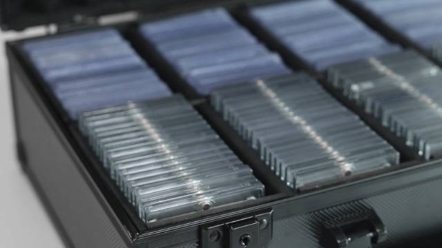 リモージュボックス　バゲージカート Amazon.com: Toploader Storage Box Trading Card Storage Case