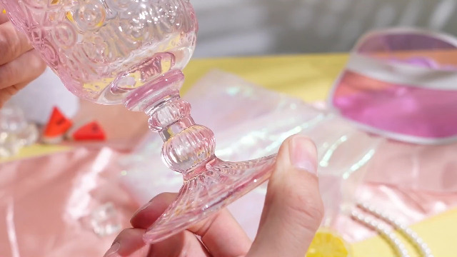 Eaasty Wine Glasses Set of 12 Vintage Goblet 9 oz Vintage Colored Glass Goblet Beverage Stemmed Glass Cups Romantic Embossed Glassware for Wedding Party Holidays Anniversary (Pink)