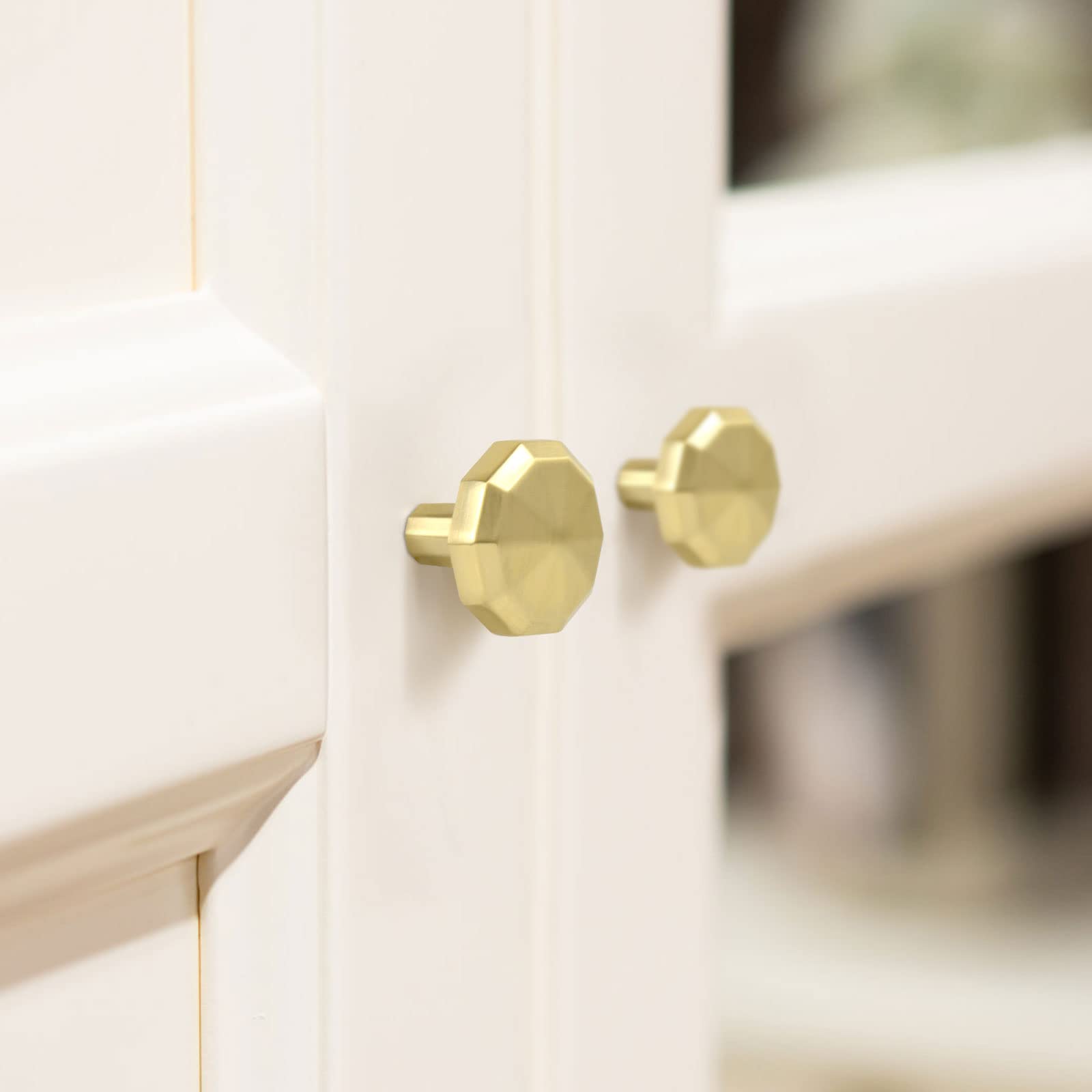 Geometric Brushed Brass Cabinet Knob - 170174, 1-1/4 in (32 mm) — KHTUMEWARE