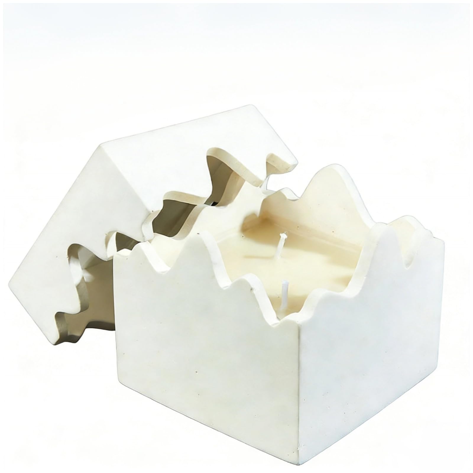 Diffuseur carré en résine 8,9 cm : parfum maison et motif montagne