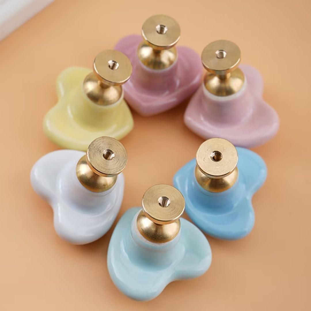 10 pomelli in ceramica a forma di cuore, per mobili da cucina, armadietti, cassetti, per la camera dei bambini, per comò, armadi, decorazioni per la casa, con base in ottone