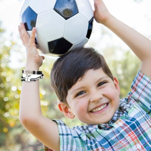 set of 4 ronaldo stuff ronaldo necklace signature black wristband hand weave bracelet white sports wristband c-ristiano ronaldo merch ronaldo jersey no 7 collection metal gift box