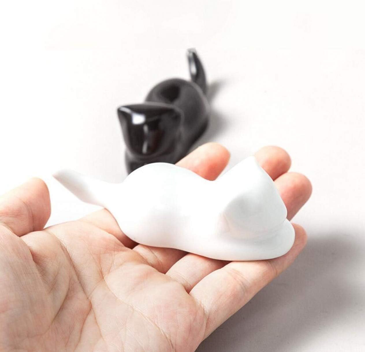 YJIUYUANQ Brushes Rests,10pcs black and white color for Calligraphy Sumi Brushes Ceramics Cute Cat Shape, as show