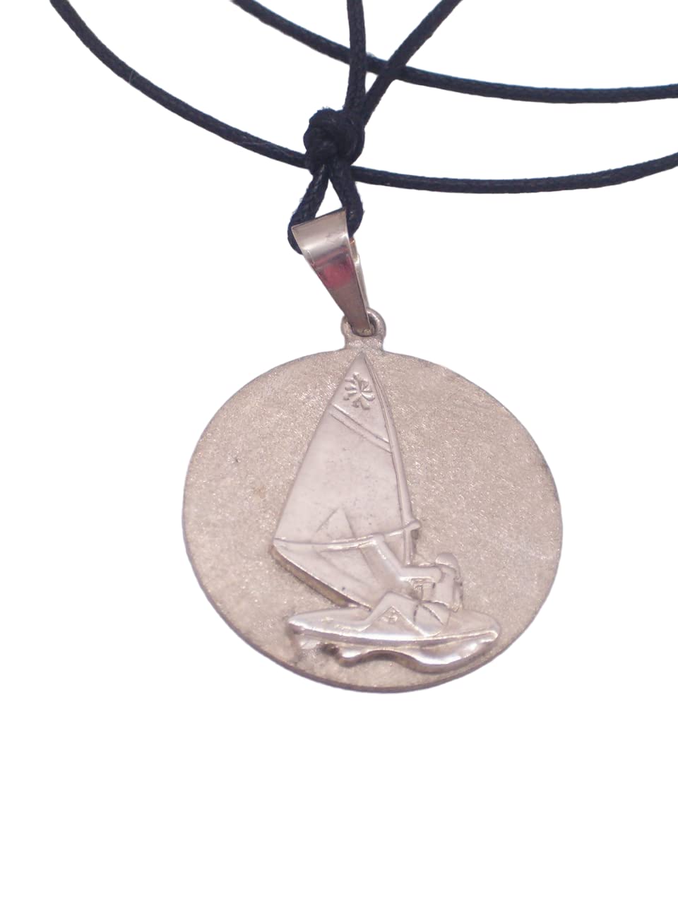 Windsurf pendentif avec ras-du-cou cordon pour passionné de planche à voile