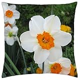 The Pillow Cover is made with color Matching that cierre invisible allows easy insertion and removal of Pillow inserts