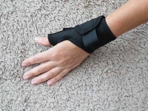 Muñequera protectora, mano izquierda