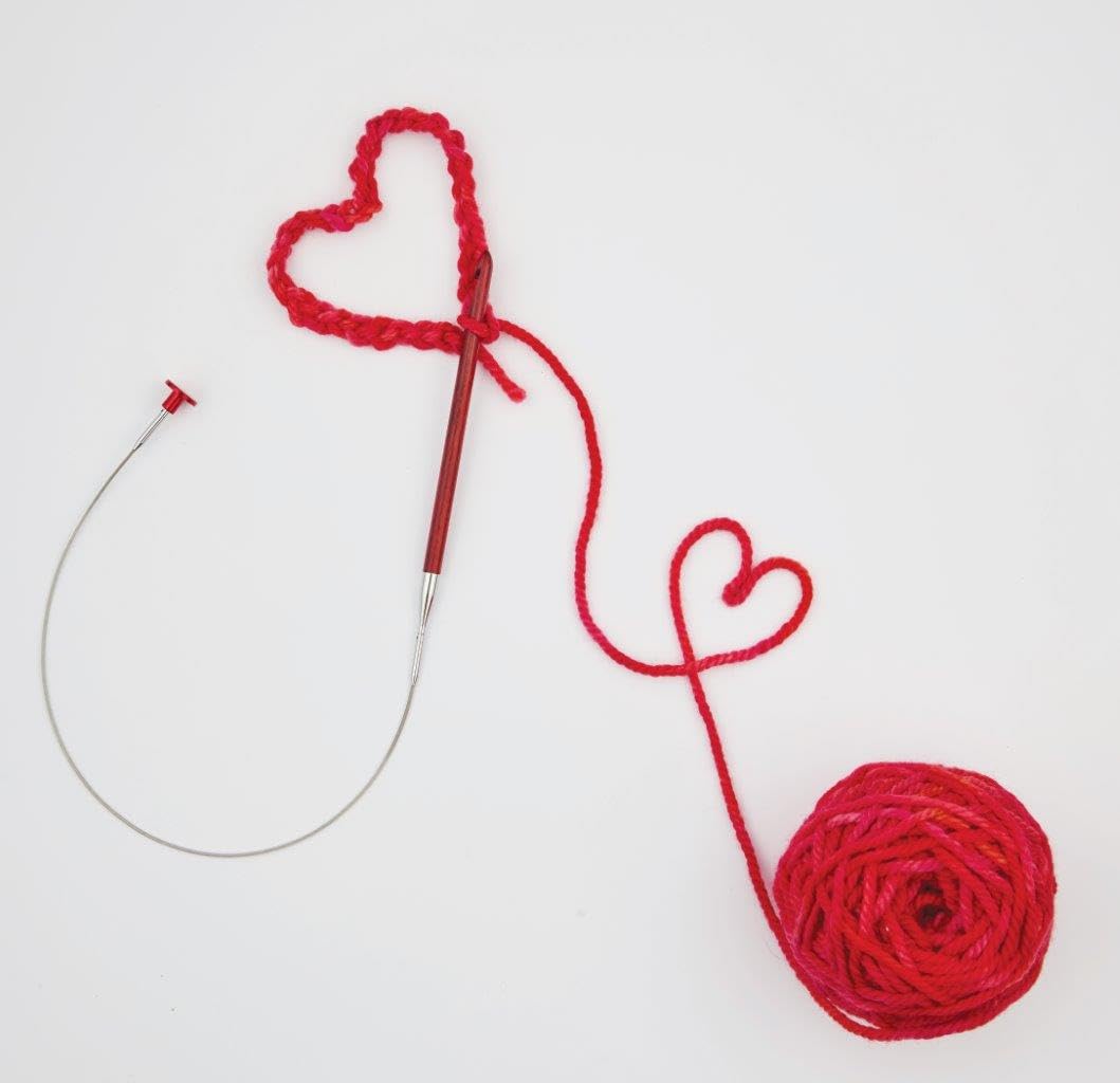 KnitPro Zestaw szydełek tunezyjskich/afgańskich – 10 gładkich drewnianych szydełek Amore, rozmiary 3–8 mm, szydełka jednostronne, 4 żyłki, 2 igły, nożyczki, szpilka do szala w zestawie