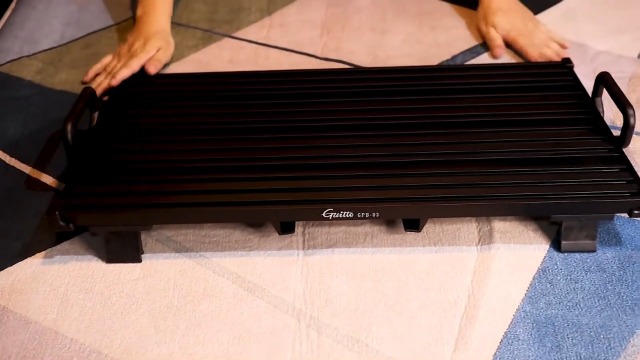 Watch Guitto GPB-03 Pedal board No velcro on Amazon Live