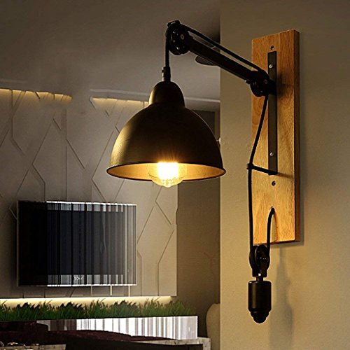 Lampe de mur industrielle vintage pour créer une ambiance bistrot rétro dans votre restaurant