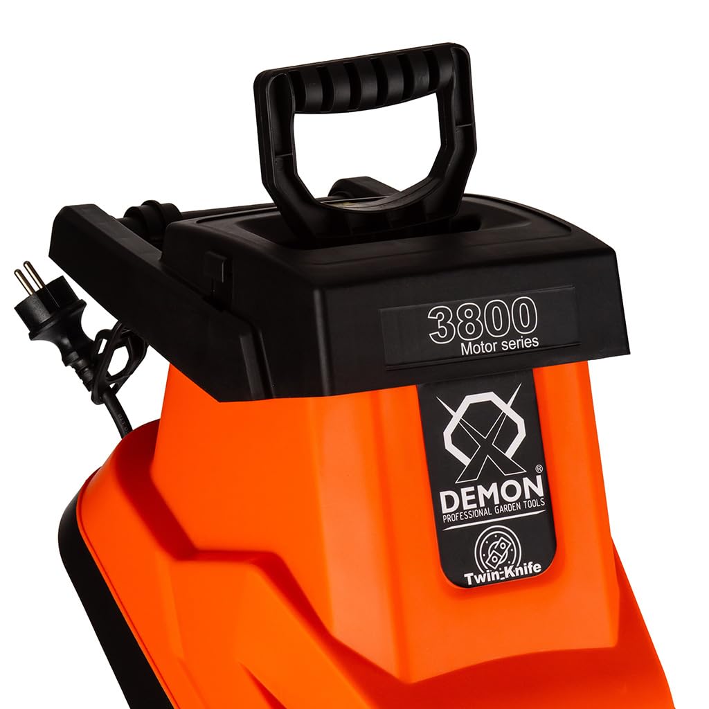 Trituratore per rami da giardino, 3,8kW, 2500 giri/min, diametro massimo rami 40mm, sacco 45 litri, interruttore di sicurezza