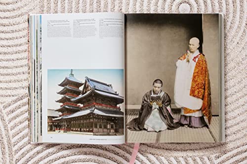 Japan 1900: A Portrait in Color / Ein Portrat in Fabre / Portrait En Couleurs