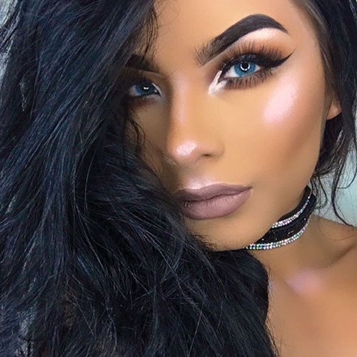 blue highlighter makeup