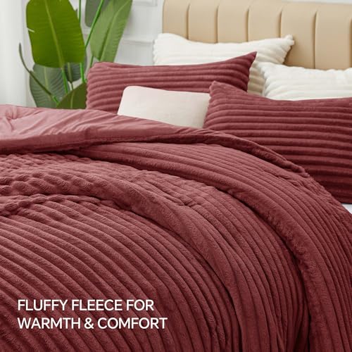 BEDELITE Fleece Queen Comforter Set -Super Soft & Warm Fluffy Burgundy Bedding, Luxury Fuzzy Heavy Bed Set for Winter with 2 Pillow Cases