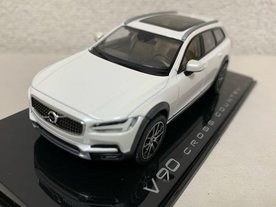 ミニカー　ボルボ　V90 Majorette Volvo V90 Dark Gray 1:64 (3 inches) 294H no