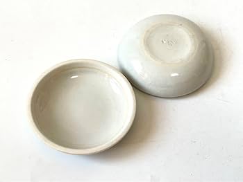 骨董　アンティーク　陶芸家　井上良斎　染付菊御紋　香合　白磁　共箱　茶道具 Amazon.co.jp: 骨董 アンティーク 陶芸家 井上良斎 染付菊御紋