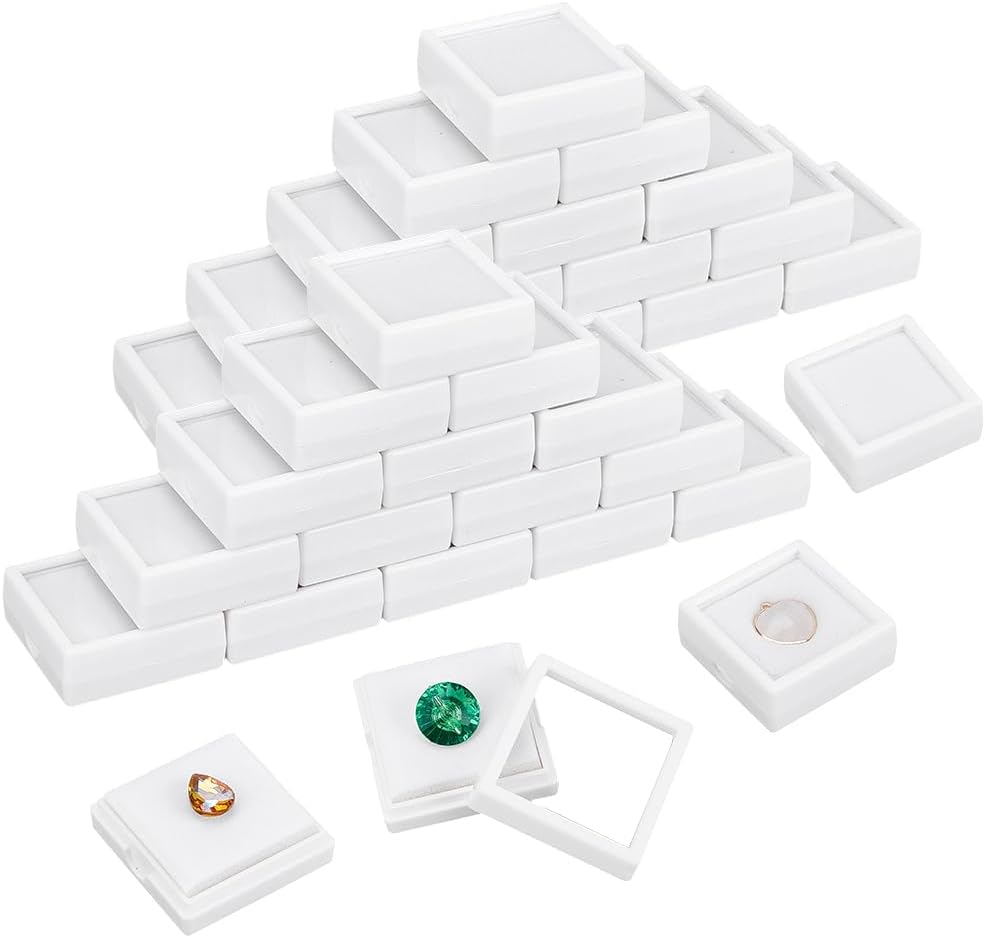 BENECREAT 48Pcs White Gemstone Display Box, 1.57x1.57x0.6Inch Plastic Transparent Bare Stone Box Square Gem Box with Clear Top Lids for Gems Jewelry Packing