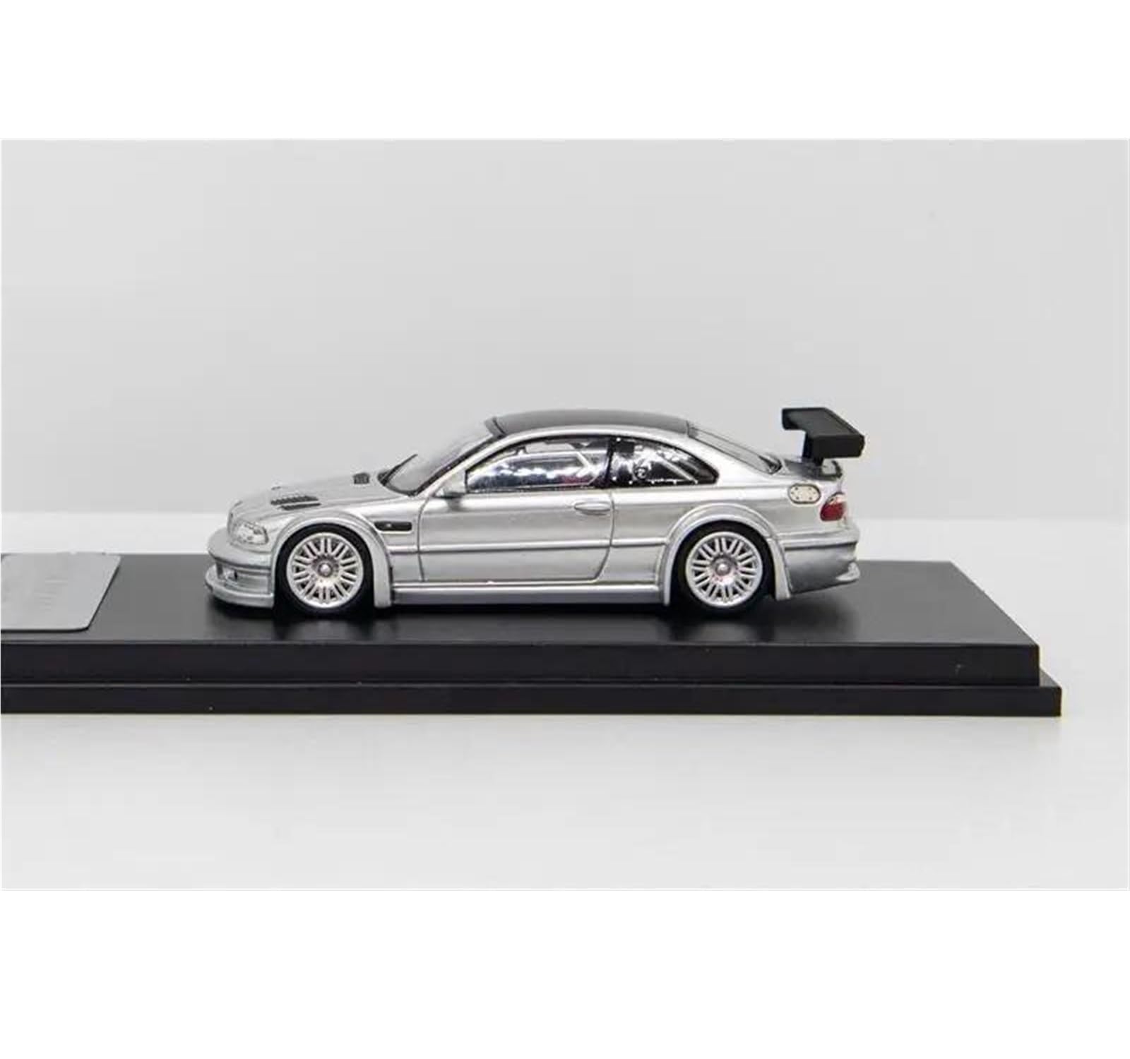 BMW E46 M3 En 1:64 – Modèle Collection Bleu Métallisé, Série High Rev Par Street Weapon