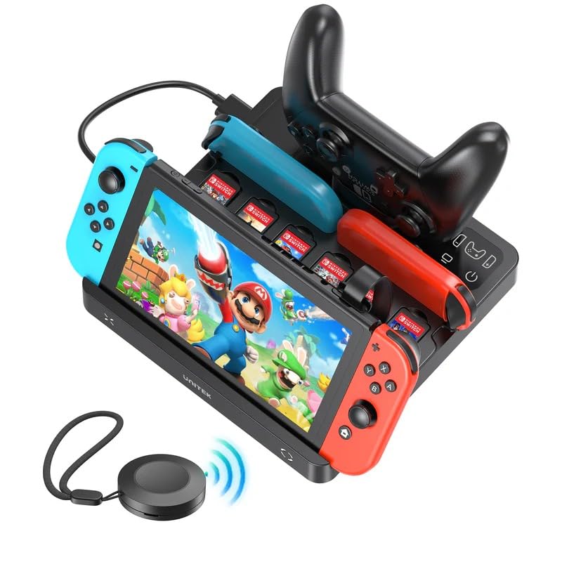 Stazione di ricarica per Nintendo Switch con slot per schede di UNITEK