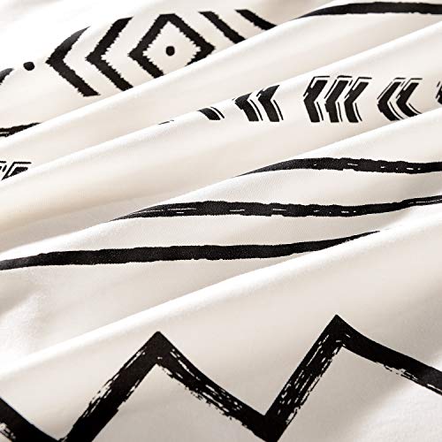 JUCFHY-600-Thread-Count-Cotton-Duvet-Cover-3pcs-Queen-Duvet-Cover-Set-Black-Stripe-Geometric-Printed-on-WhiteReversible-with-Zipper-Closure-1-Duvet-Cover-and-2-Pillow-Shams 517tgWu5KvL