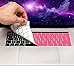 Produktbild MyGadget Tastaturschutz QWERTZ für Apple MacBook Pro 13" & 15 Zoll (ab 2016) & MacBook 12" - Silikon Hülle für deutsche Tastatur - Silikonschutz in Pink