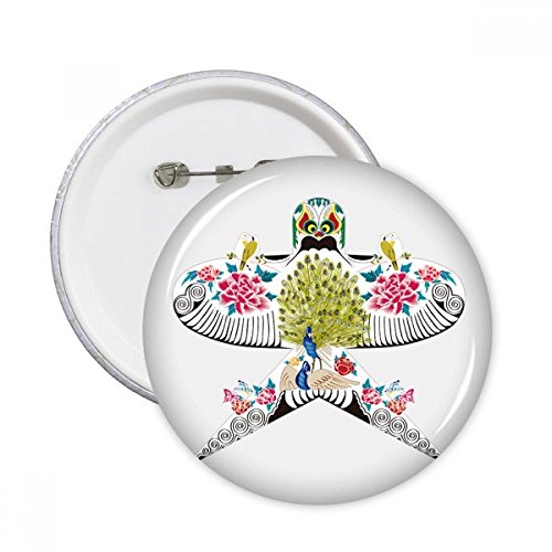 Badge pins bouton traditionnel cerf-volant aux détails multicolores précis